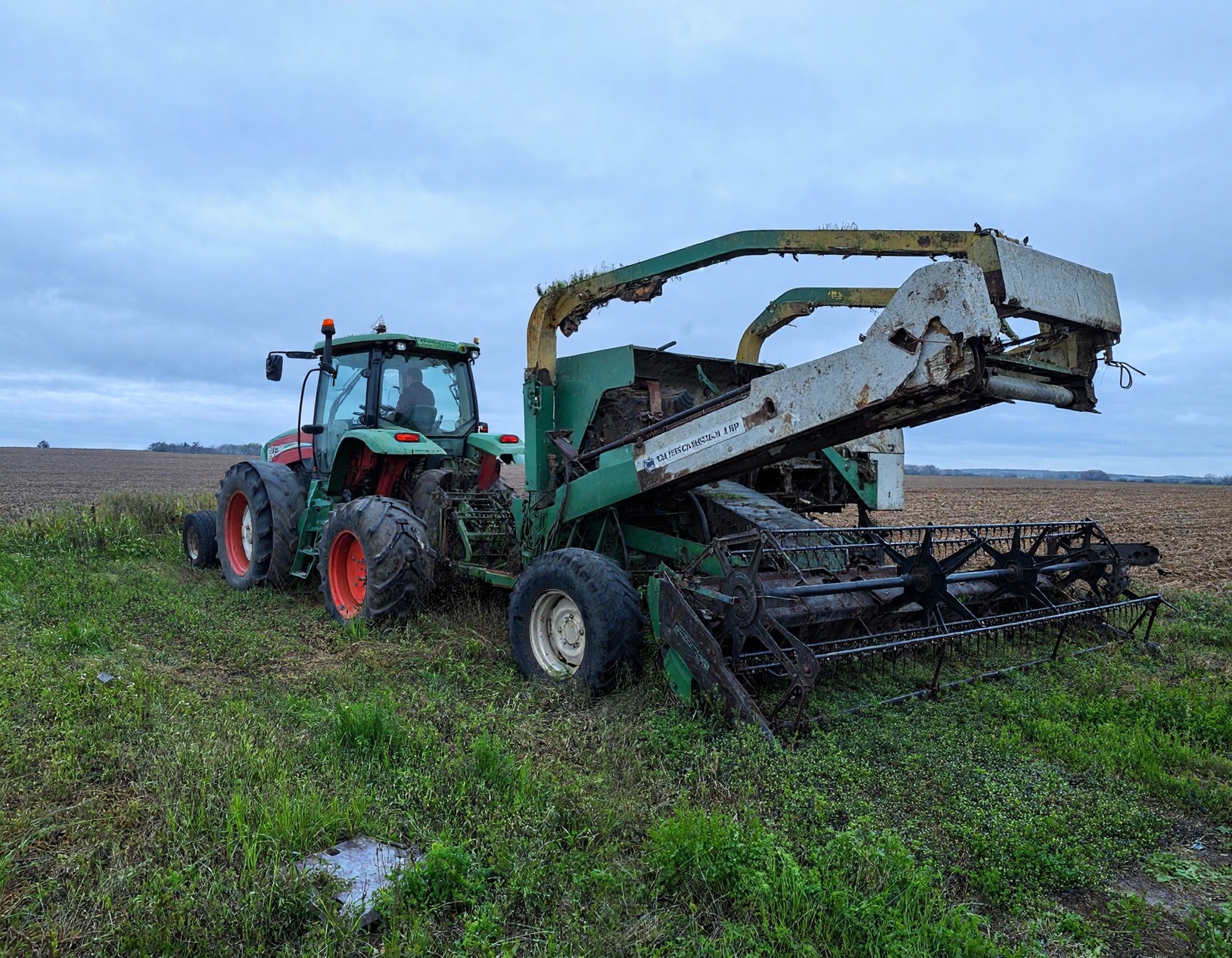 Machinery Auctions Can Eat Into Your Profits – Here’s Why Selling Directly to Us is a Smarter Choice