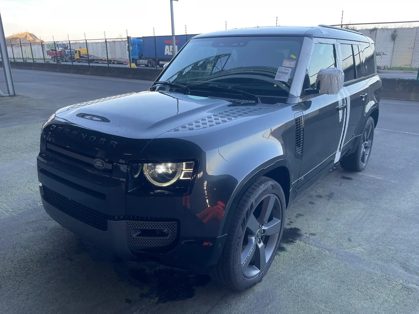 Land Rover Defender