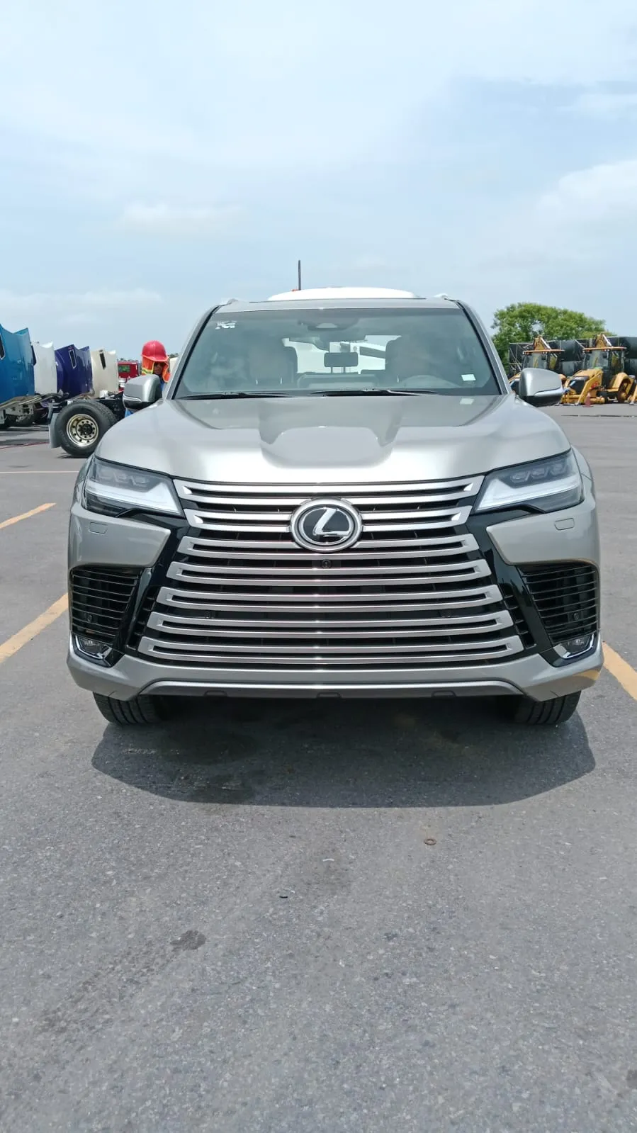 2025 LEXUS LX700 HYBRID LUXURY 3.4L Gas/Hybrid AWD 10-Speed Automatic