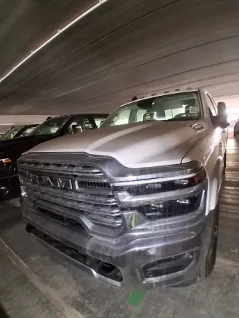 Laramie Night Edition 4x4 6.7 Diesel automatic